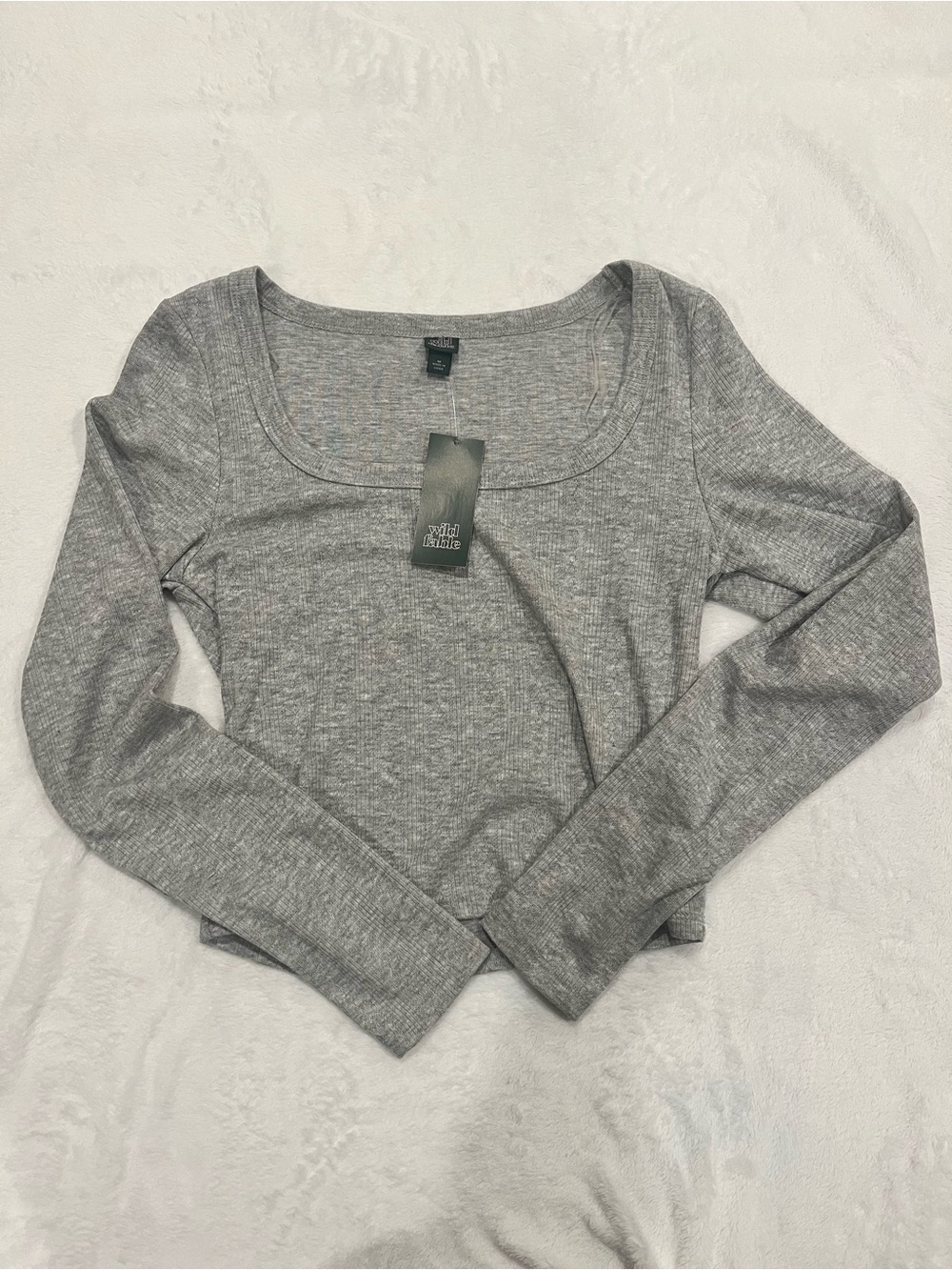 NWT Wild Fable Heather Gray Ribbed Long Sleeve Scoop Neck Crop Top - Size M